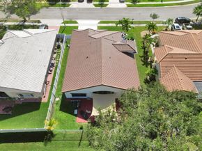 16255 SW 2nd Dr, Pembroke Pines FL 33027