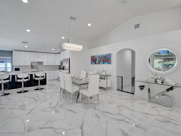 16255 SW 2nd Dr, Pembroke Pines FL 33027