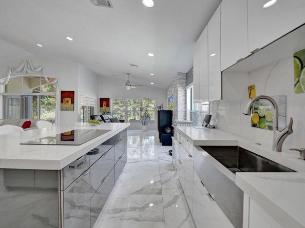 16255 SW 2nd Dr, Pembroke Pines FL 33027