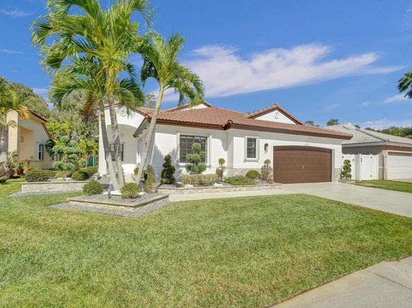 16255 SW 2nd Dr, Pembroke Pines FL 33027