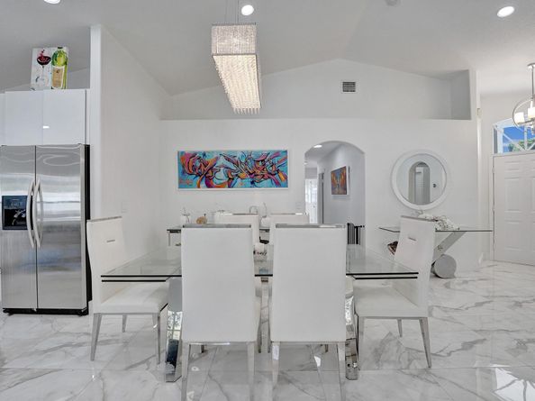 16255 SW 2nd Dr, Pembroke Pines FL 33027