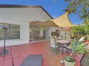 16255 SW 2nd Dr, Pembroke Pines FL 33027