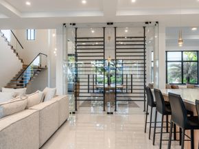 258 33rd Court, West Palm Beach FL 33407
