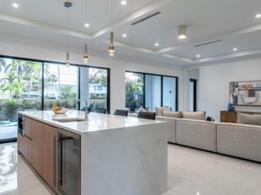 258 33rd Court, West Palm Beach FL 33407
