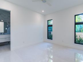 258 33rd Court, West Palm Beach FL 33407