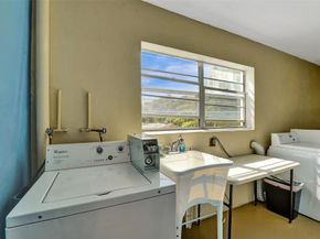 2010 Fillmore St 202, Hollywood FL 33020