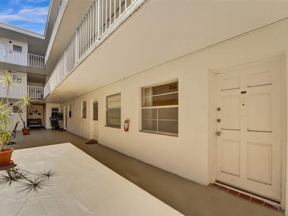2010 Fillmore St 202, Hollywood FL 33020