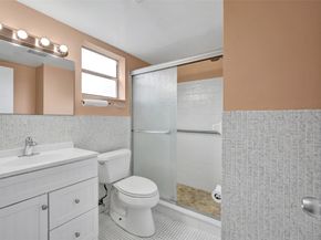 2010 Fillmore St 202, Hollywood FL 33020