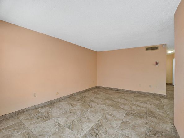 2010 Fillmore St 202, Hollywood FL 33020