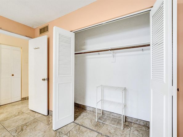 2010 Fillmore St 202, Hollywood FL 33020
