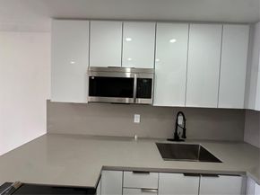 9061 Sunrise Lakes Blvd 212, Sunrise FL 33322