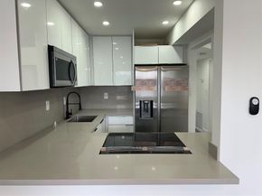9061 Sunrise Lakes Blvd 212, Sunrise FL 33322