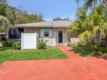 8761 Echo Lane