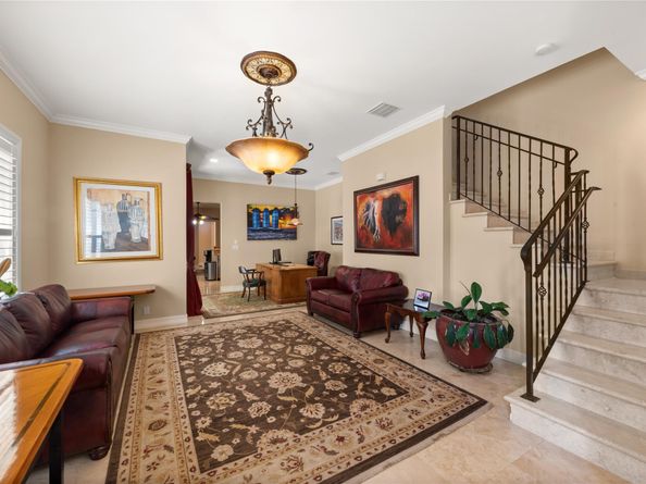 423 SW 16th St, Fort Lauderdale FL 33315
