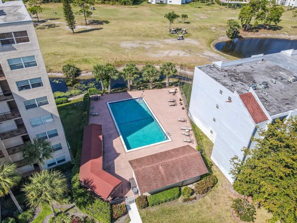3465 Via Poinciana 606, Lake Worth FL 33467