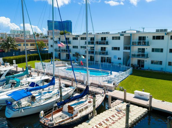 1475 SE 15 Street 312, Fort Lauderdale FL 33316