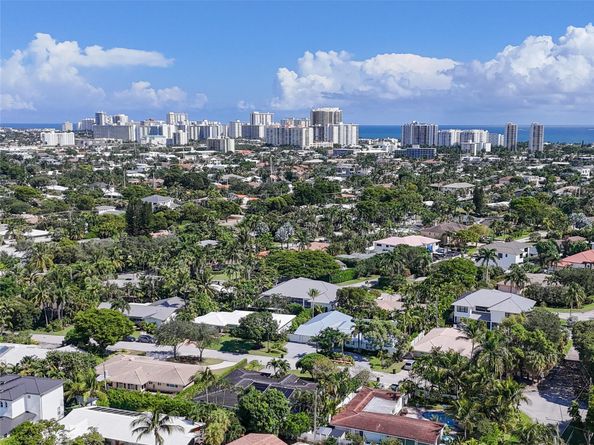 2517 NE 26th Ter, Fort Lauderdale FL 33305