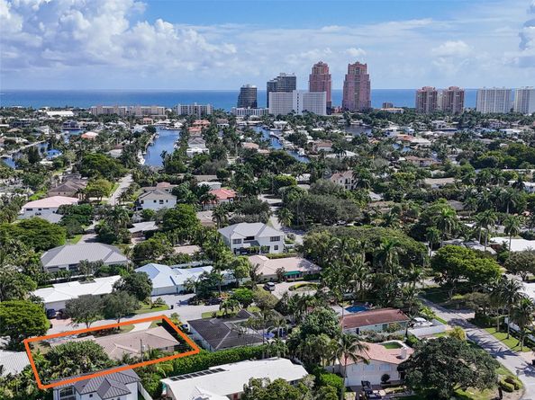 2517 NE 26th Ter, Fort Lauderdale FL 33305