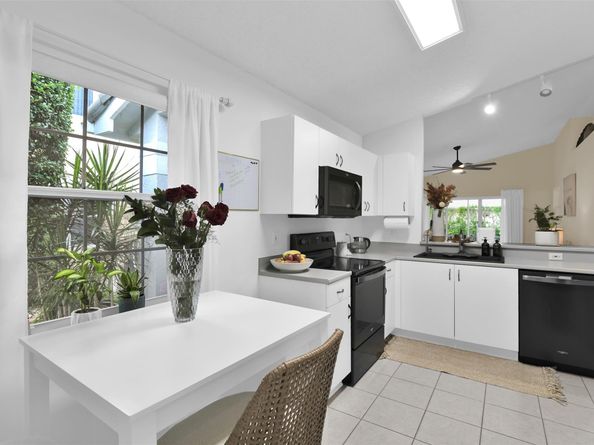 5285 NW 117th Ave, Coral Springs FL 33076