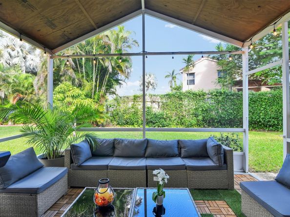 5285 NW 117th Ave, Coral Springs FL 33076