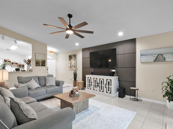 5285 NW 117th Ave, Coral Springs FL 33076