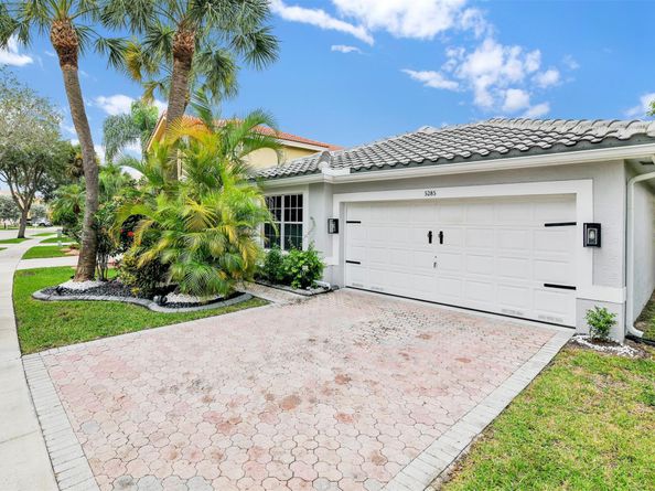 5285 NW 117th Ave, Coral Springs FL 33076