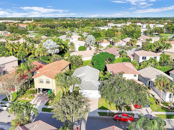 5285 NW 117th Ave, Coral Springs FL 33076