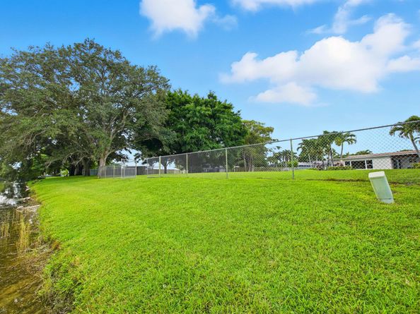 166 Alcazar Street, Royal Palm Beach FL 33411