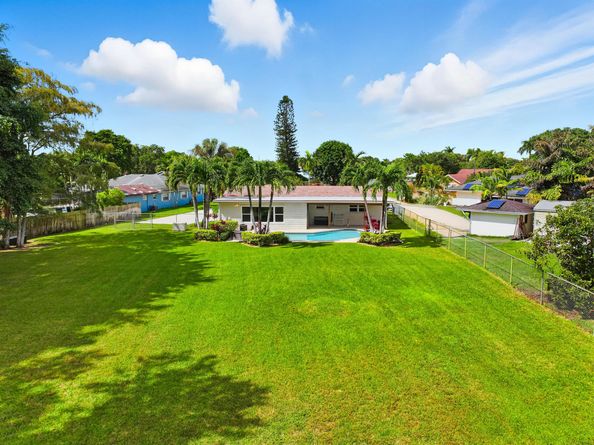 166 Alcazar Street, Royal Palm Beach FL 33411