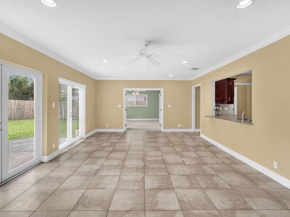 5160 SW 18th Ct, Plantation FL 33317