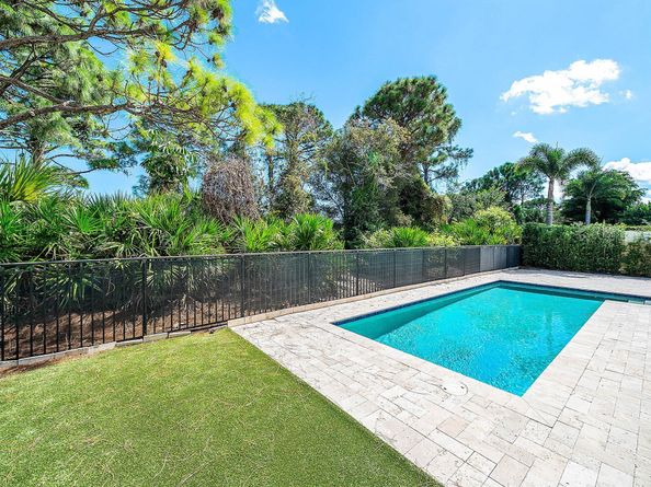 326 Charroux Drive, Palm Beach Gardens FL 33410