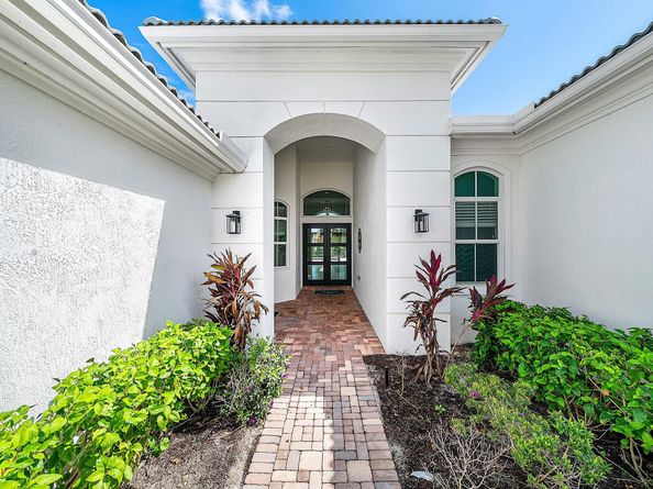 326 Charroux Drive, Palm Beach Gardens FL 33410