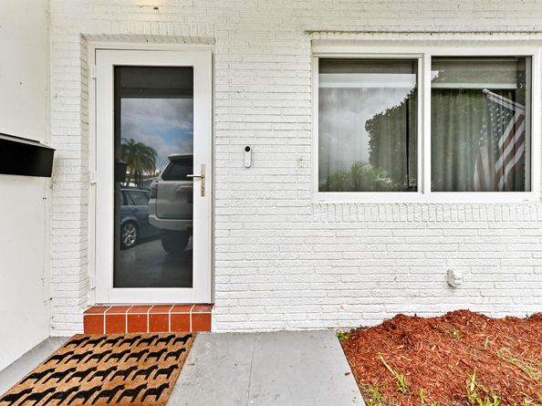 6700 NW 16th Street, Margate FL 33063