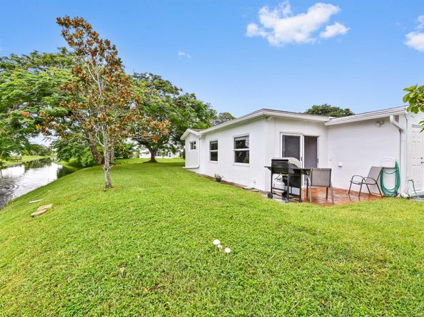 6700 NW 16th Street, Margate FL 33063