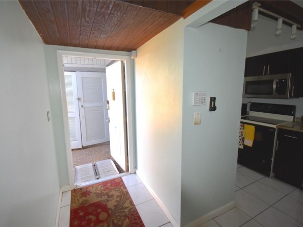 1713 NW 73rd Ave 34, Plantation FL 33313