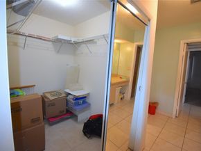 1713 NW 73rd Ave 34, Plantation FL 33313