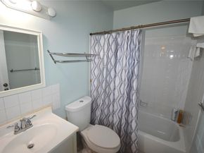 1713 NW 73rd Ave 34, Plantation FL 33313