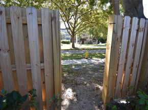 1713 NW 73rd Ave 34, Plantation FL 33313