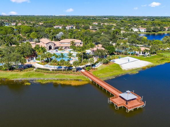 932 Mill Creek Drive, Palm Beach Gardens FL 33410