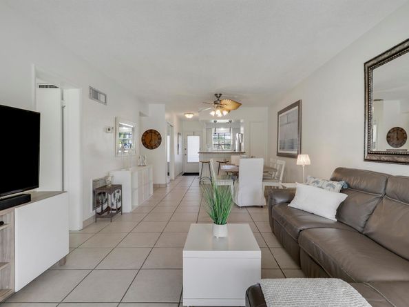 298 SE 6th Avenue 6, Pompano Beach FL 33060