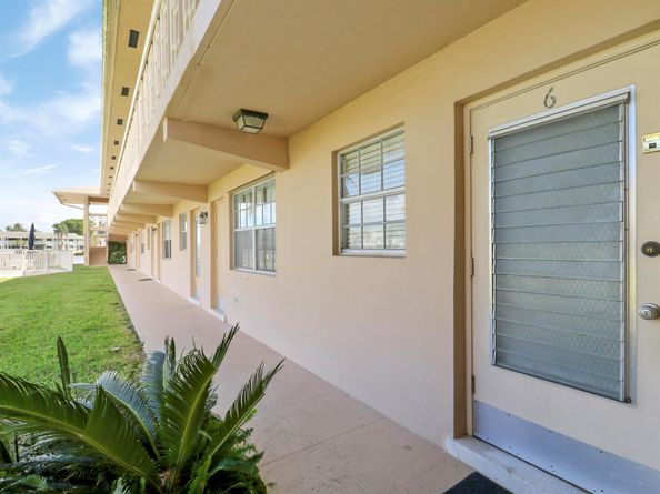 298 SE 6th Avenue 6, Pompano Beach FL 33060