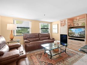 364 Golfview Road 506, North Palm Beach FL 33408