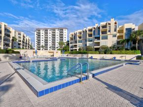 364 Golfview Road 506, North Palm Beach FL 33408