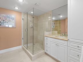 364 Golfview Road 506, North Palm Beach FL 33408