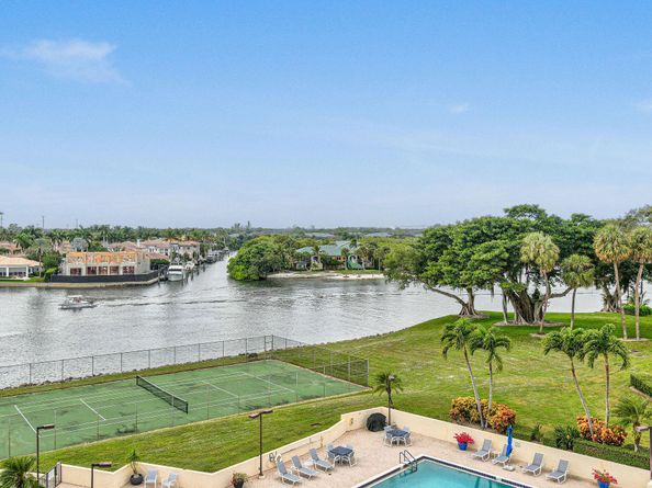 364 Golfview Road 506, North Palm Beach FL 33408