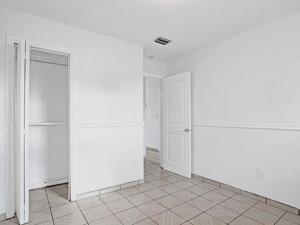 16920 NW 53rd Ave, Miami Gardens FL 33055