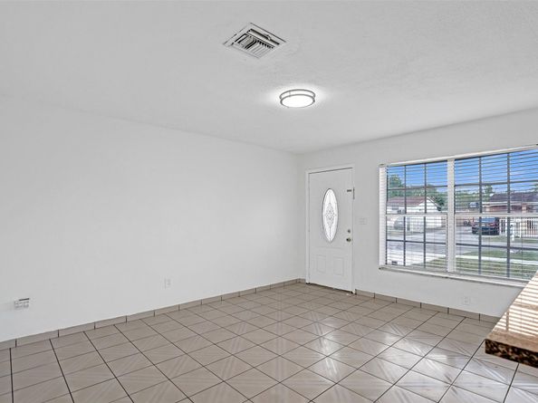 16920 NW 53rd Ave, Miami Gardens FL 33055