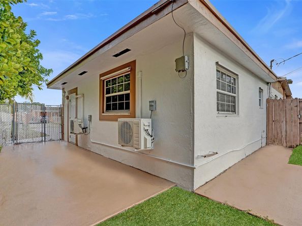 16920 NW 53rd Ave, Miami Gardens FL 33055