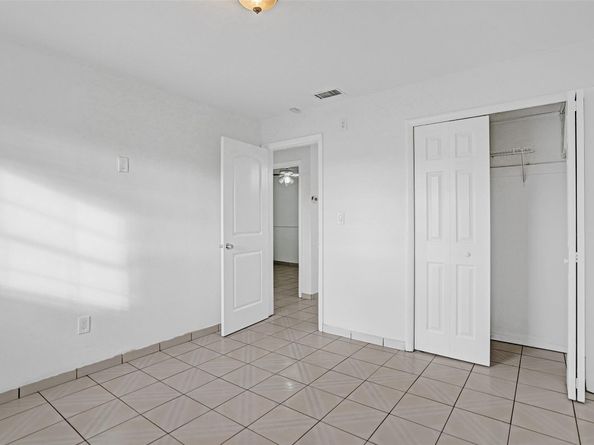 16920 NW 53rd Ave, Miami Gardens FL 33055