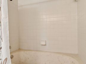 5785 Fairway Park Court 204, Boynton Beach FL 33437